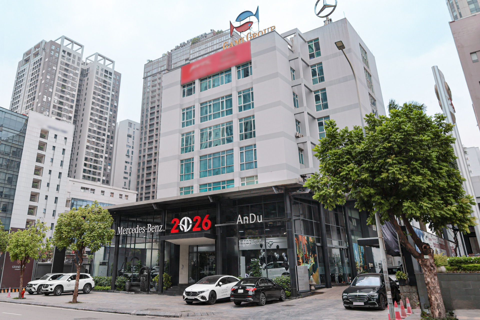 Mercedes-Benz An Du Hà Nội
